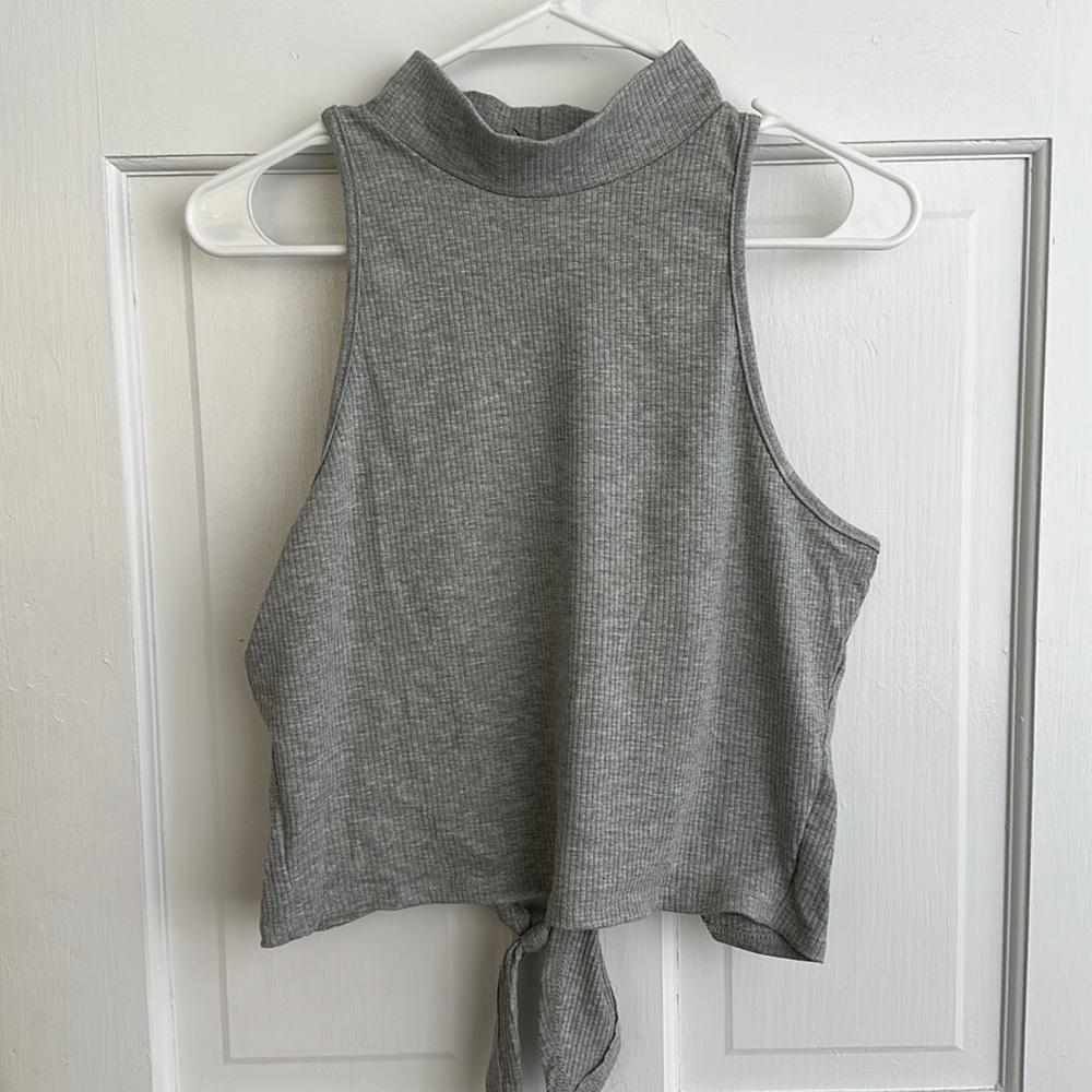 Sleeveless Tank with High Collar